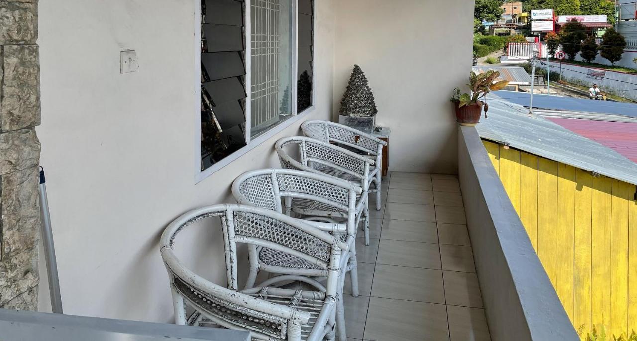 Valencia Homestay Redpartner パラパト エクステリア 写真